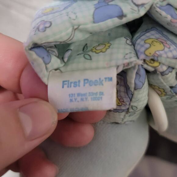 First Peek Cow Pull Toy Crib Toy Plush Lullaby Musical Plays Old McDonald Bingo - Picture 6 of 7